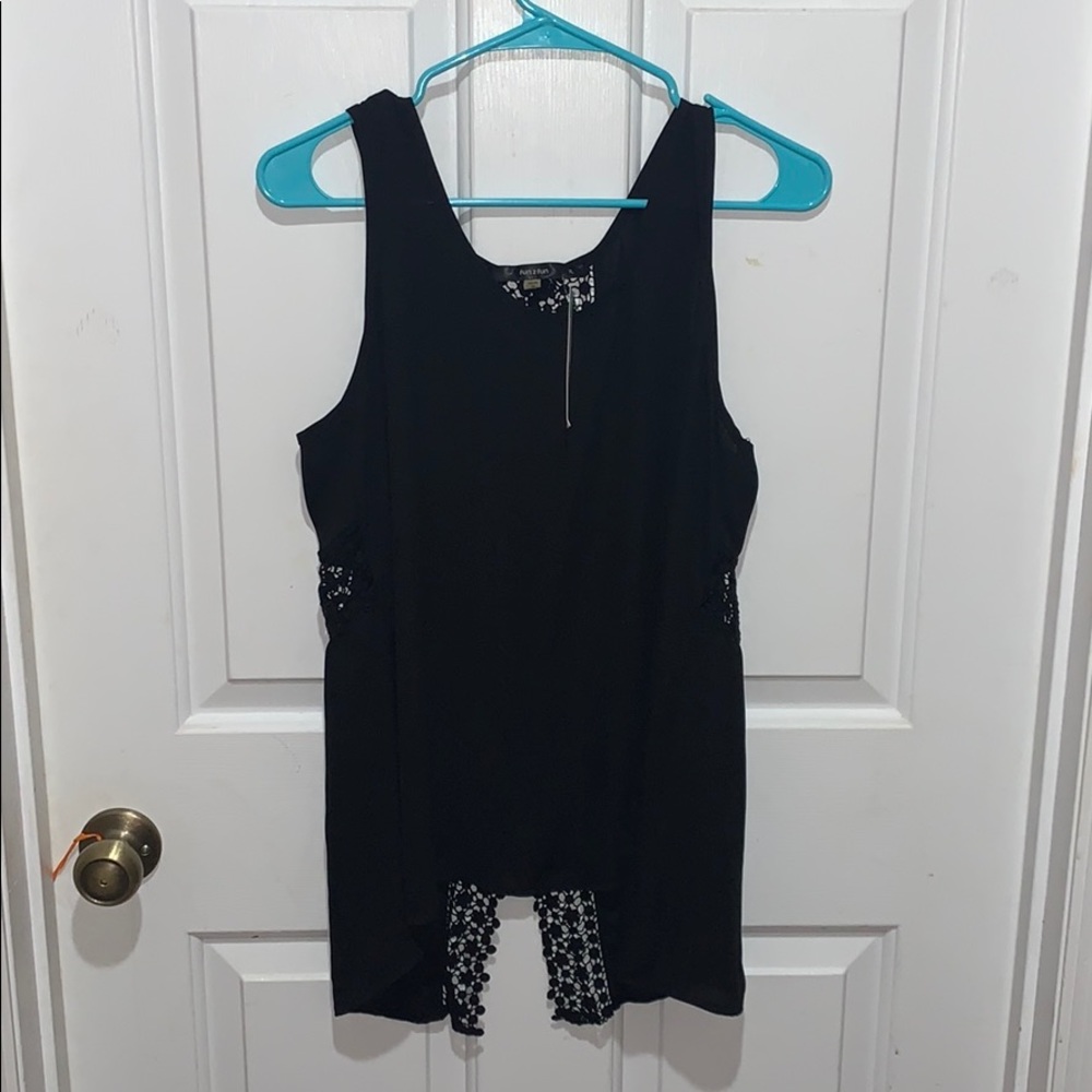 Fun2Fun Edwin Crochet Panel Blouse
